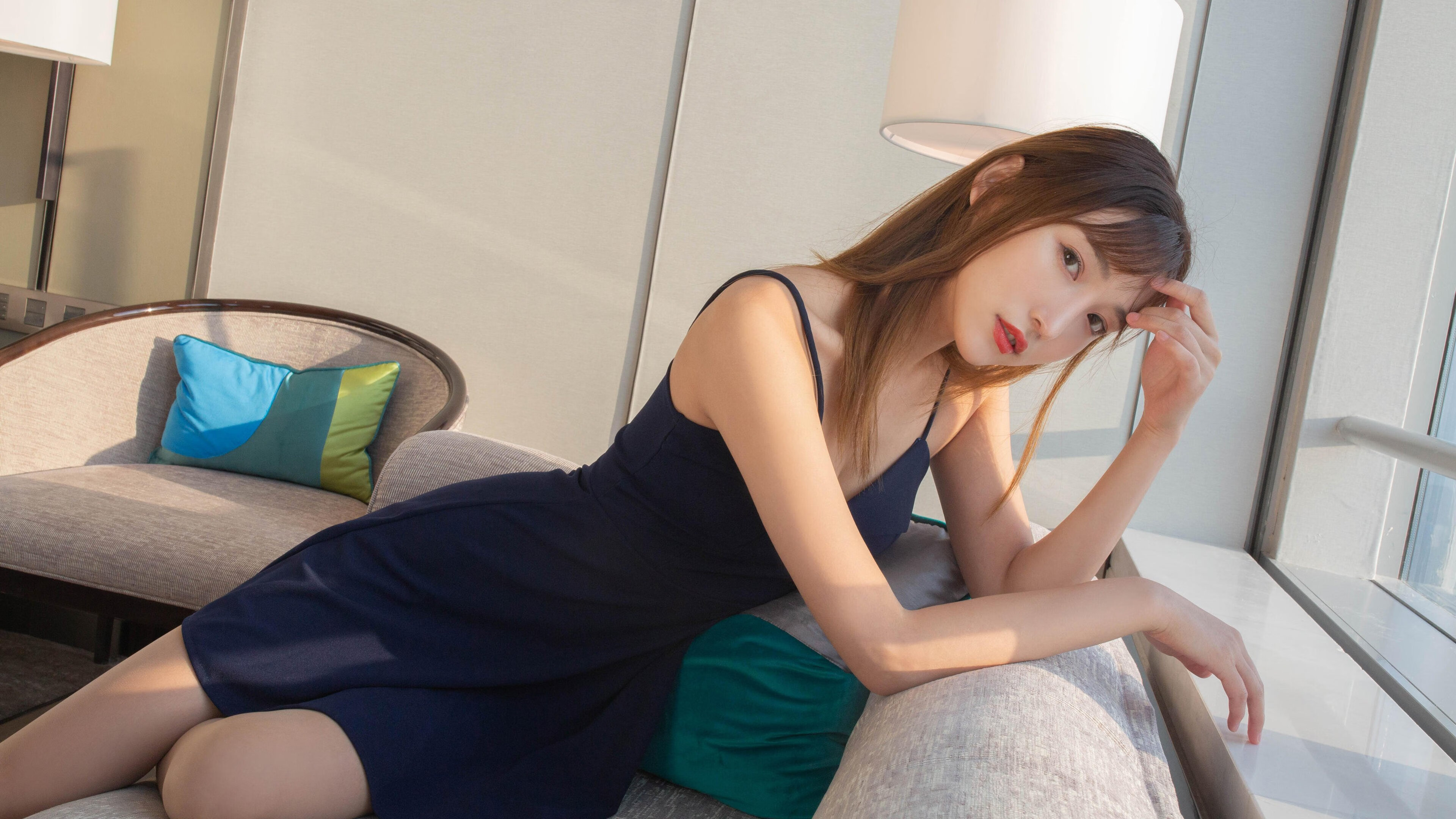 爱游戏登录入口-逆境中勇敢拼搏：那些永不放弃的足球战士，坚持足球梦想的励志语录