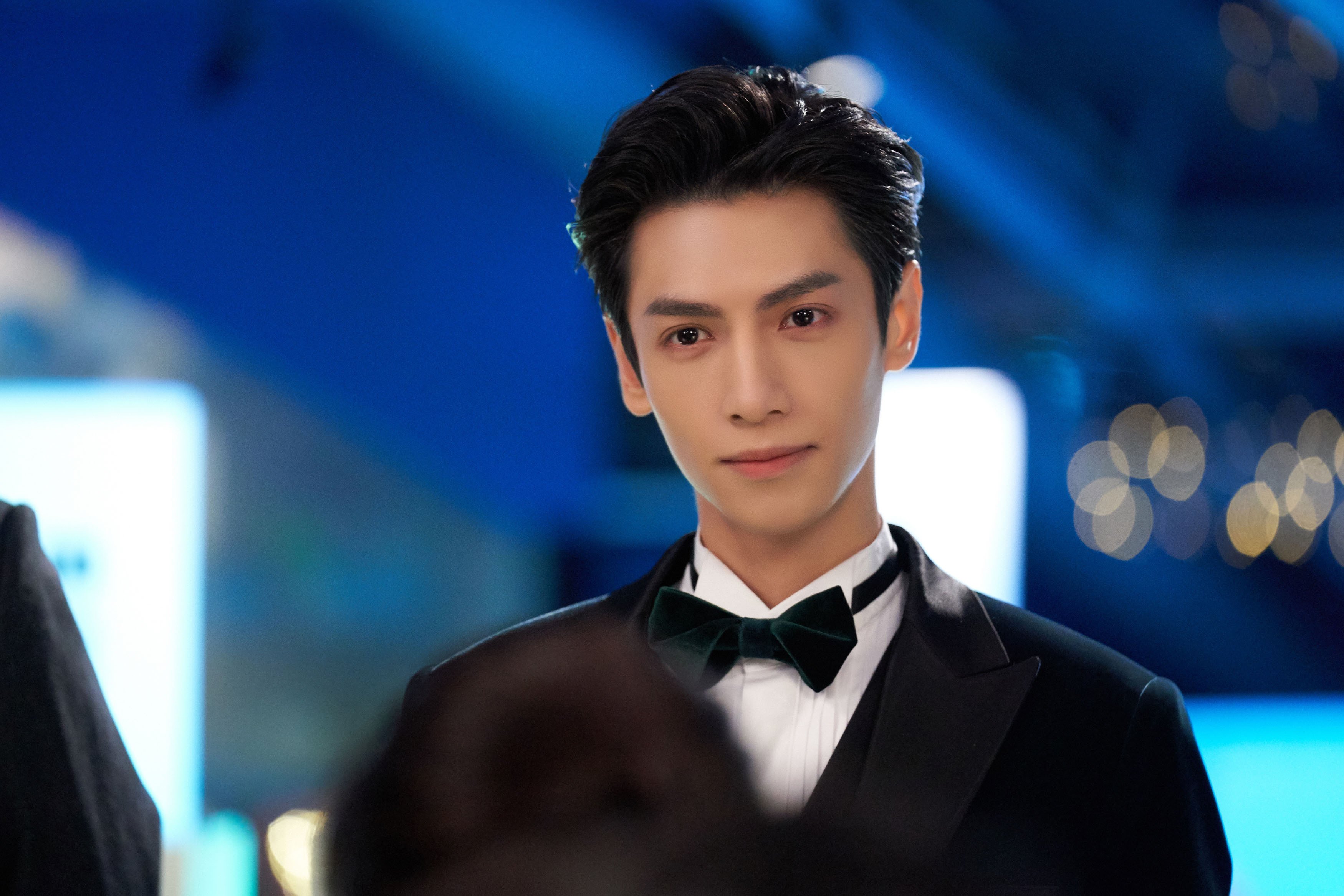 爱游戏娱乐平台-五大联赛是否因反击频率提升而调整边后卫站位，五大联赛的强队