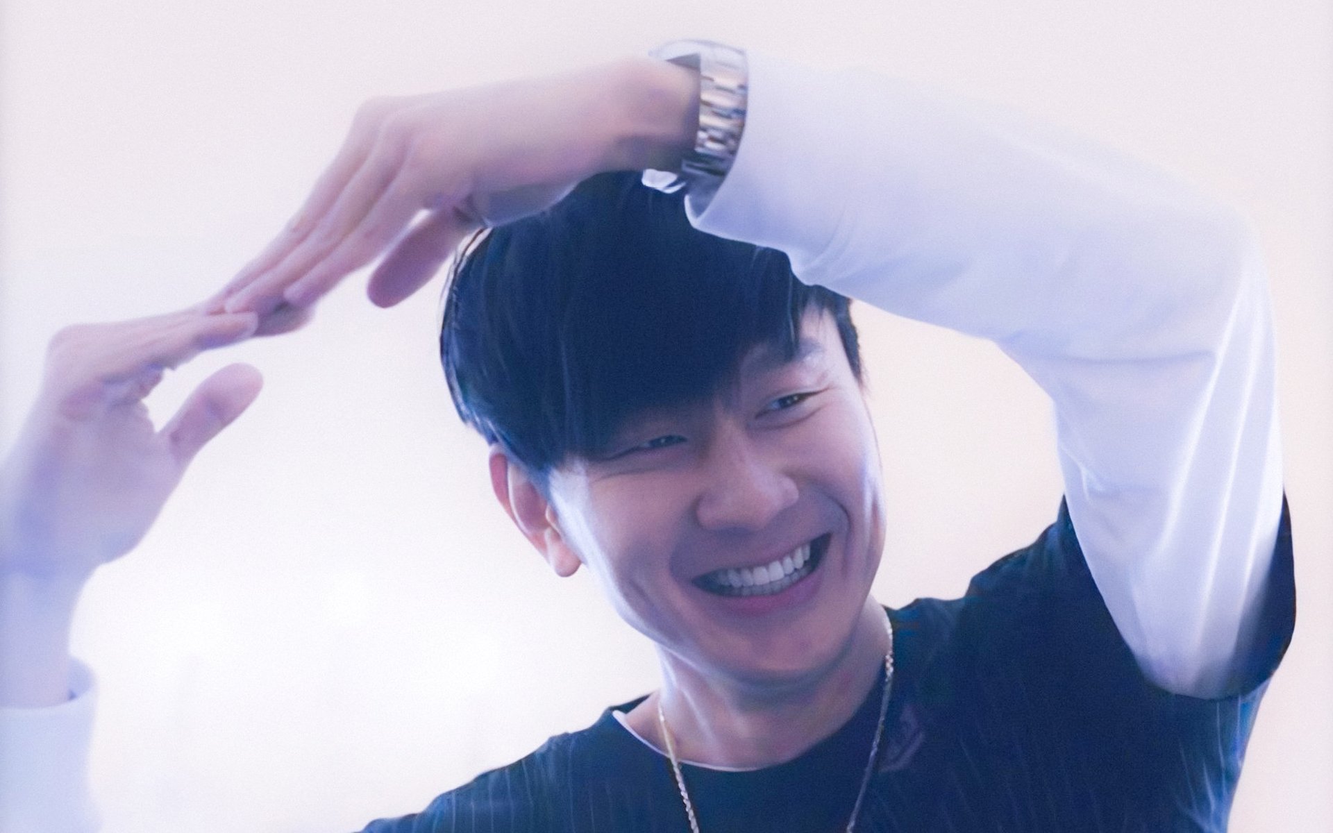 多地推动篮球进校园活动普及篮球文化扎根基层,校园篮球文化建设