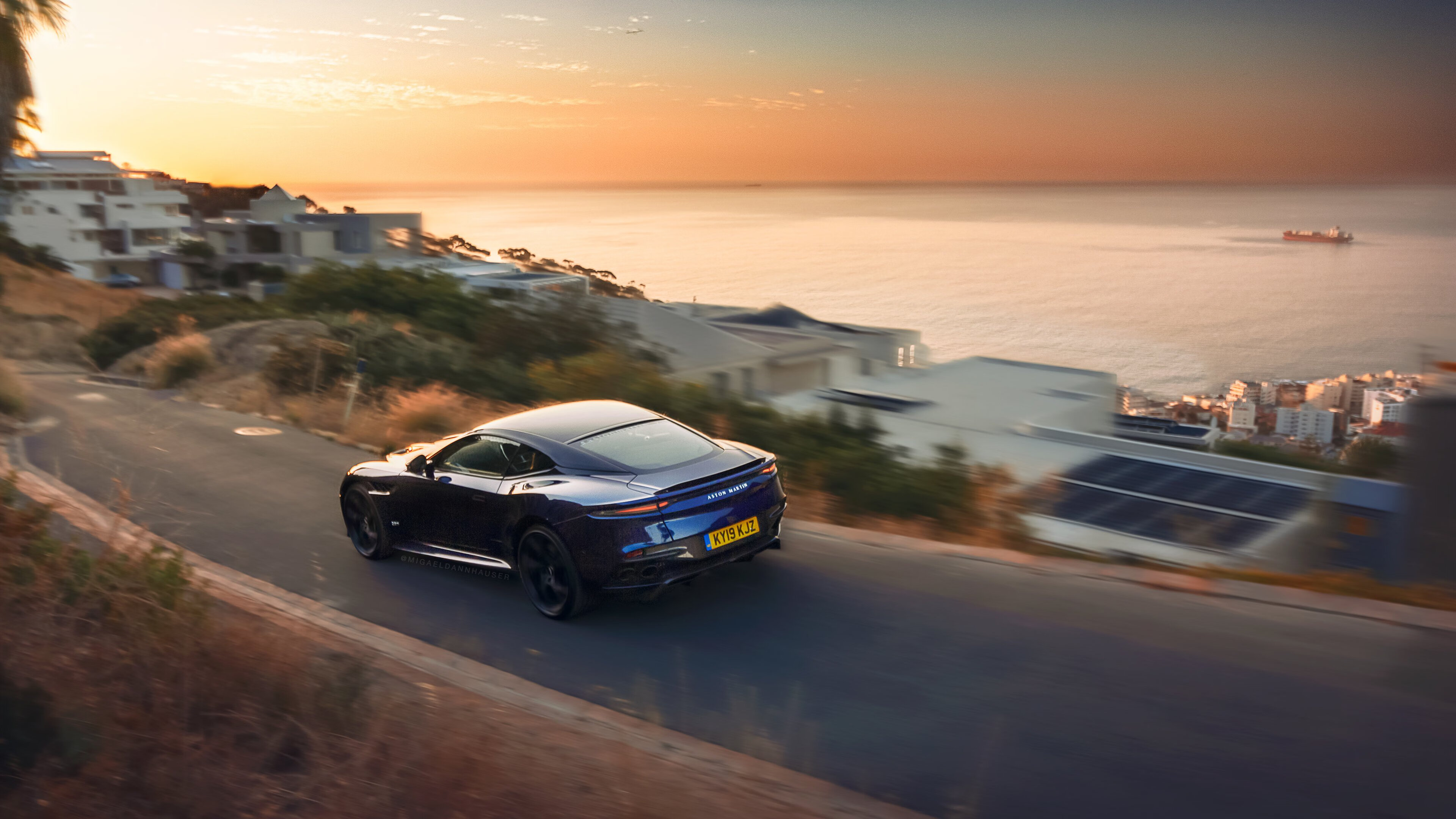 爱游戏娱乐网址-英超冠军争夺：悬念持续升腾，精彩不断！，英超冠军2020-2021