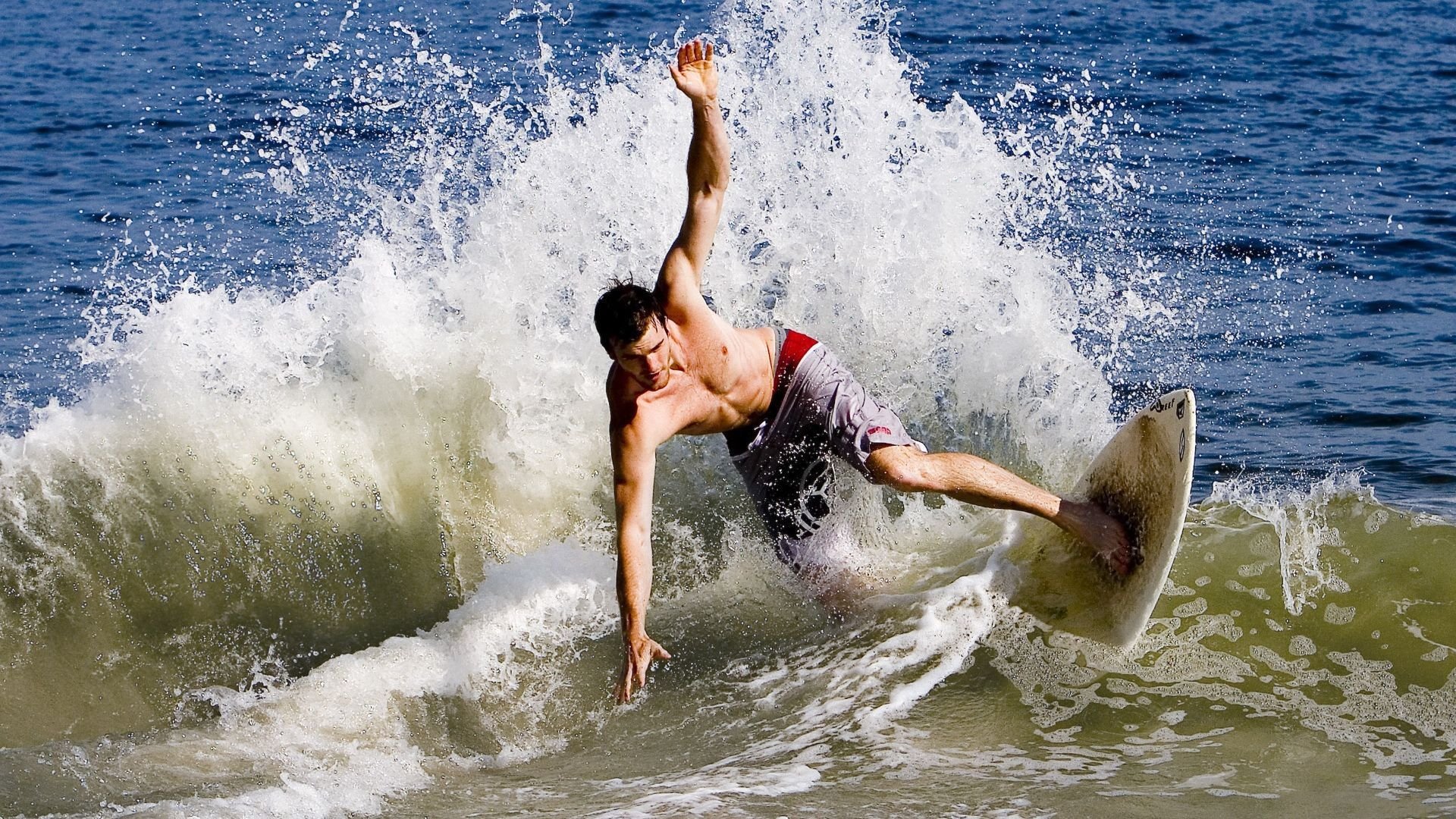 CS2 新赛季亮点战役回顾，cs2游戏